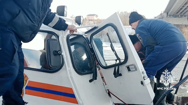 Водитель снегохода провалился под лед на Волге в Татарстане