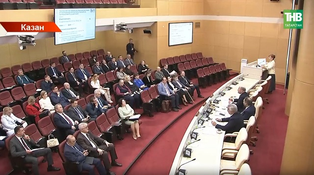 Татар телен инкарь итүчеләргә кисәтү: Хөкүмәттә “кара исемлек” яңгырады