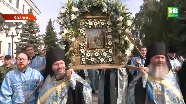 10 000 верующих объединили мероприятия в честь явления Казанской иконы Божией матери в Казани