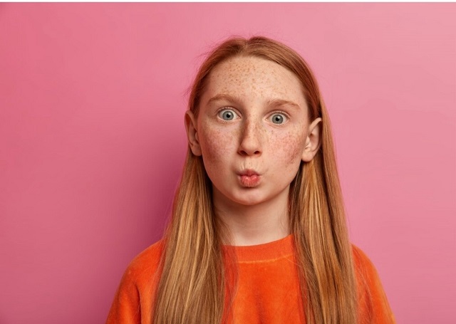 Стало известно, обладатели какого цвета глаз подвержены образованию меланом