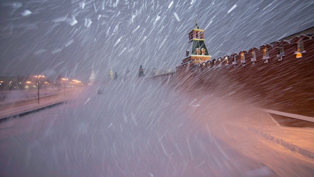 Стало известно, когда прекратятся сильные снегопады в Московском регионе