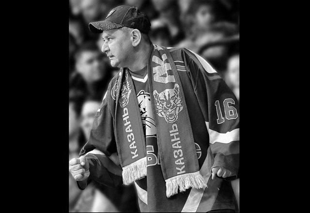 Преданный болельщик «Ак Барса» Агафонов погиб, спасая женщину с перевернувшегося катера