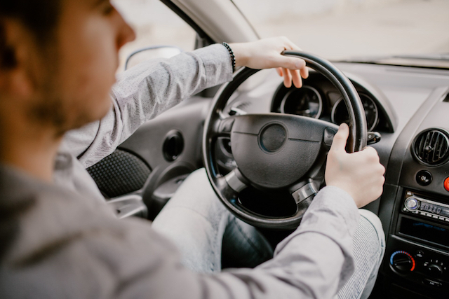 Невидимые ограничения: татарстанцам разъяснили, что означают особые отметки на правах