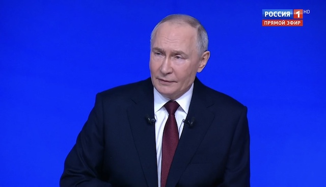 Владимир Путин: рост экономики России за три года составил 9,7%