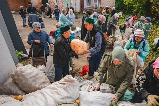 Татарстанда 1201 тоннадан артык гошер сәдакасы җыелган һәм мохтаҗларга таратылган