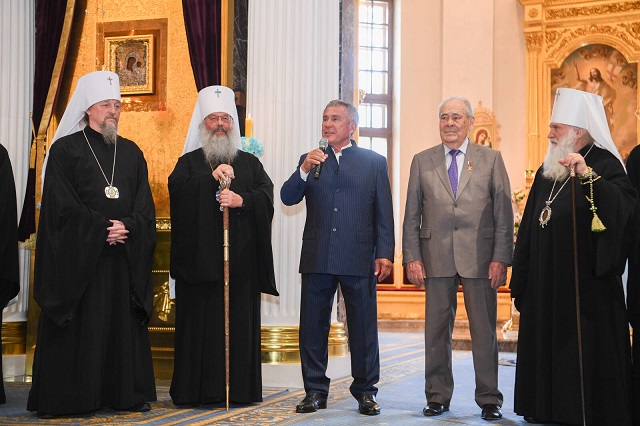 Минниханов: самое главное - это мир и согласие среди народов, процветание России