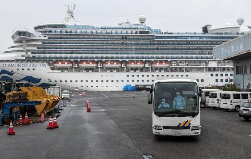 Два пассажира круизного лайнера Diamond Princess скончались от коронавируса