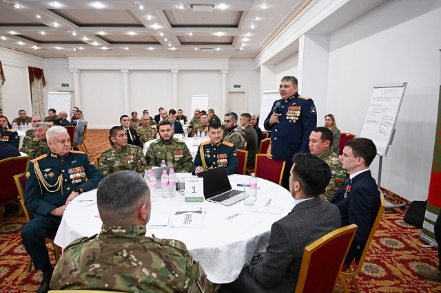 Рөстәм Миңнеханов "Батырлар.Герои Татарстана" программасында катнашучылар белән очрашты