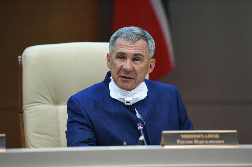 Минниханов отметил отрицательное влияние коронавируса на все отрасли экономики