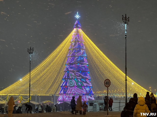 На новогоднее оформление у «Чаши» в Казани потратят 18,2 млн рублей