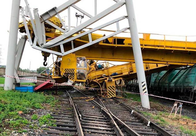 По факту обрушения трёх промышленных кранов в Челнах завели уголовное дело