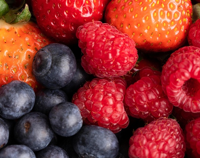 От сердца до мозга: названа ягода, защищающая от хронических воспалений 