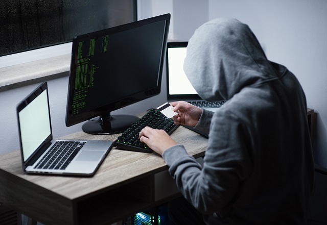 Житель Елабуги перевел мошенникам более 1 млн рублей