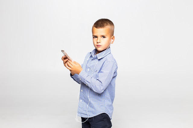 В Татарстане с сентября вводят запрет на использования мобильных телефонах в школе 