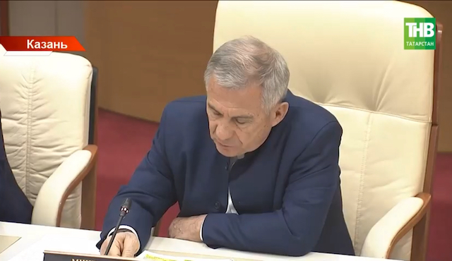 Минниханов поручил усилить профилактику подростковых правонарушений в Татарстане 