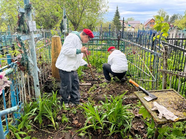 В Лаишево благоустроили 15 захоронений участников войны