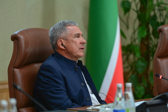 Минниханов утвердил проекты застройки исторических частей Казани и Свияжска