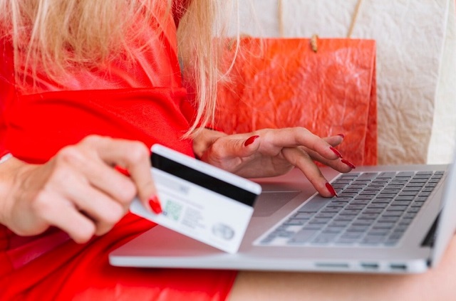 В Татарстане сотрудница банка перевела знакомым 4 млн рублей с вкладов клиентов