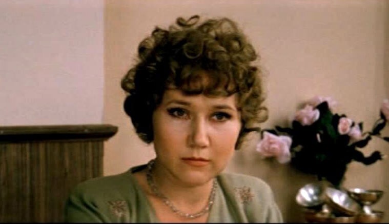 Танылган совет актрисасы вафат