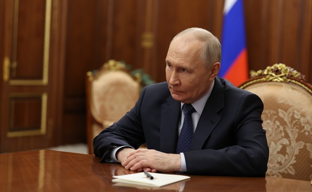Путин удостоил семью из Татарстана медали ордена «Родительская слава»