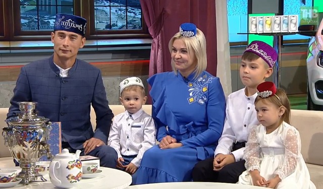 Семья Шамсутдиновых в эфире ТНВ: на выборы идем всемером, с детьми и родителями