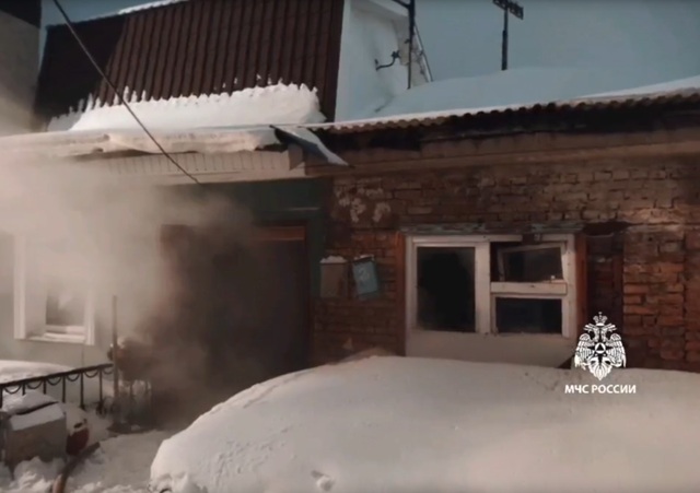 Зажег свечу: в Альметьевске мужчина погиб в квартире с отключенным светом 