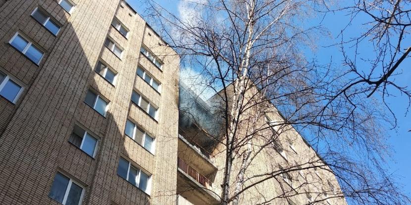 Из горящего общежития в Набережных Челнах эвакуировали несколько семей