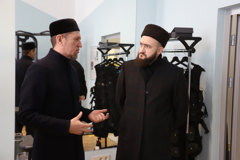 Мөфти Татарстан колонияләрендә мөселман тоткыннарына кысыр ризык ашау мөмкинлеген булдыруны хәл итү юлларын ачыкларга кушты