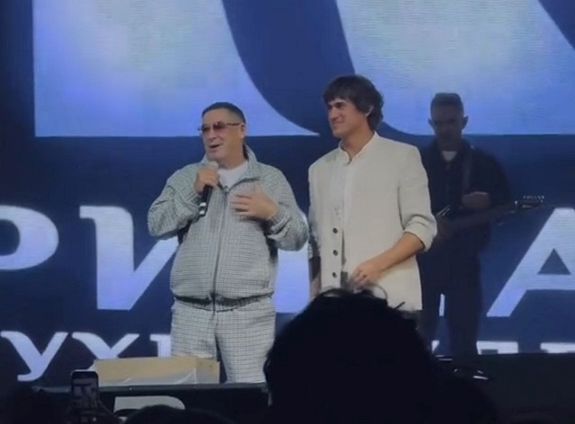 «Хочешь, не хочешь – это уже Ришат»: Тухватуллин подарил Салавату особый подарок