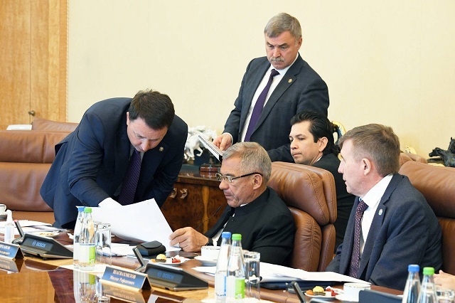 Минниханов обсудил вопросы сотрудничества с главами компаний «Деловые Линии» и «Ромекс GROUP»