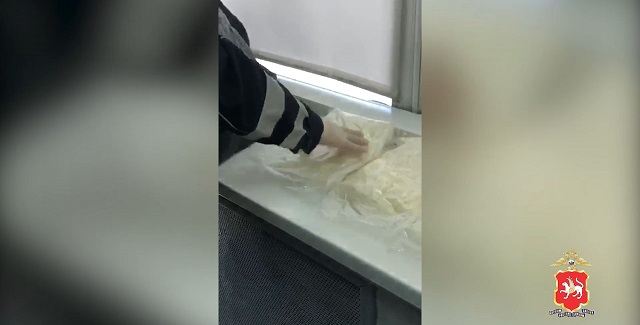 Следовавшего из Ленинградской области в Нижневартовск наркокурьера задержали в Казани