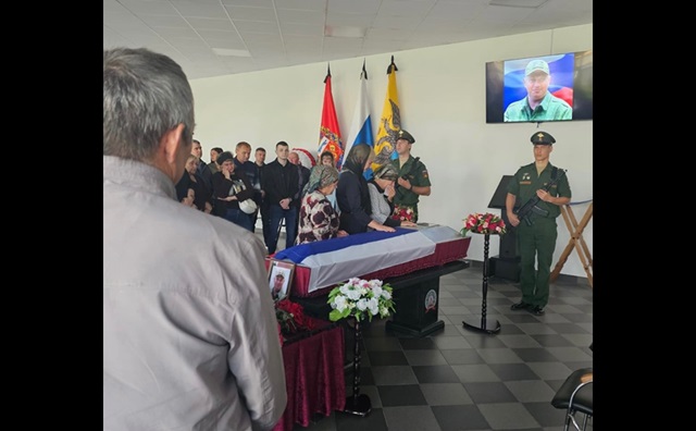 Глава Чистопольского района простился с погибшим в зоне СВО племянником