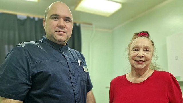 Врачи вернули зрение 77-летней челнинке, получившей ожог глаз после распыления отравы для насекомых