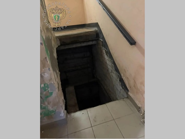В Казани прокуратура начала проверку из-за обвала лестничного проема в многоэтажке