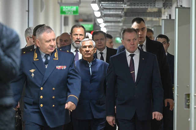 Минниханов и министр юстиции РФ Чуйченко открыли новое здание СИЗО в Казани