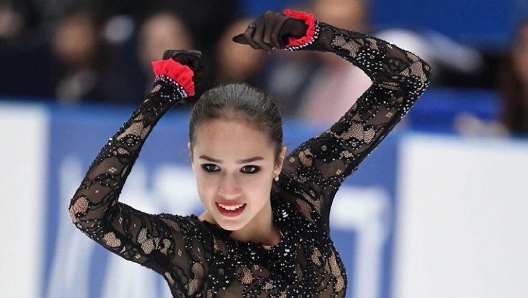 Алина Загитова порадовала подписчиков фотографией и видео с татарским колоритом