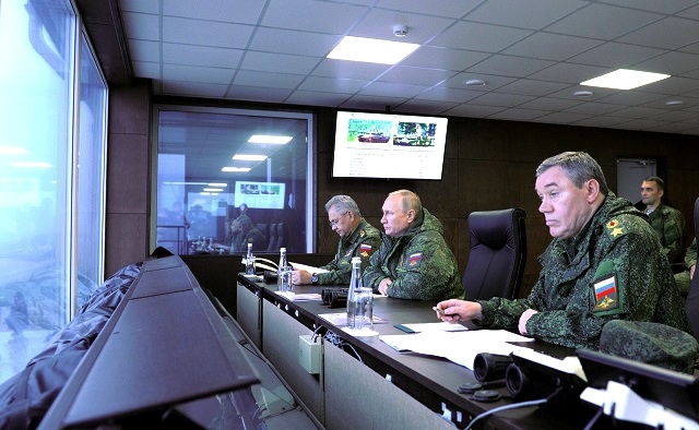 Владимир Путин дал отсрочку от мобилизации студентам вузов и колледжей