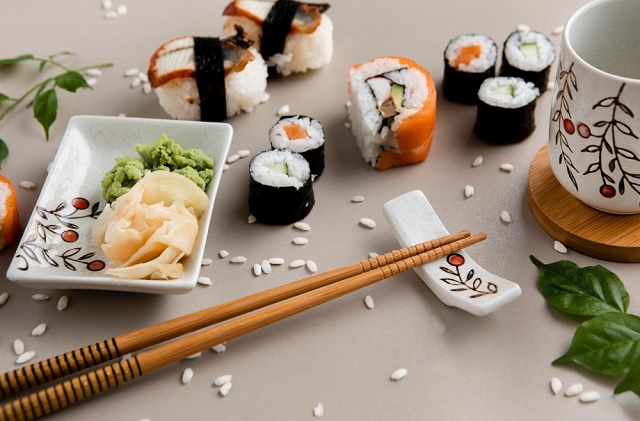 Эксперт рассказала, как выбирать готовую еду из магазинов