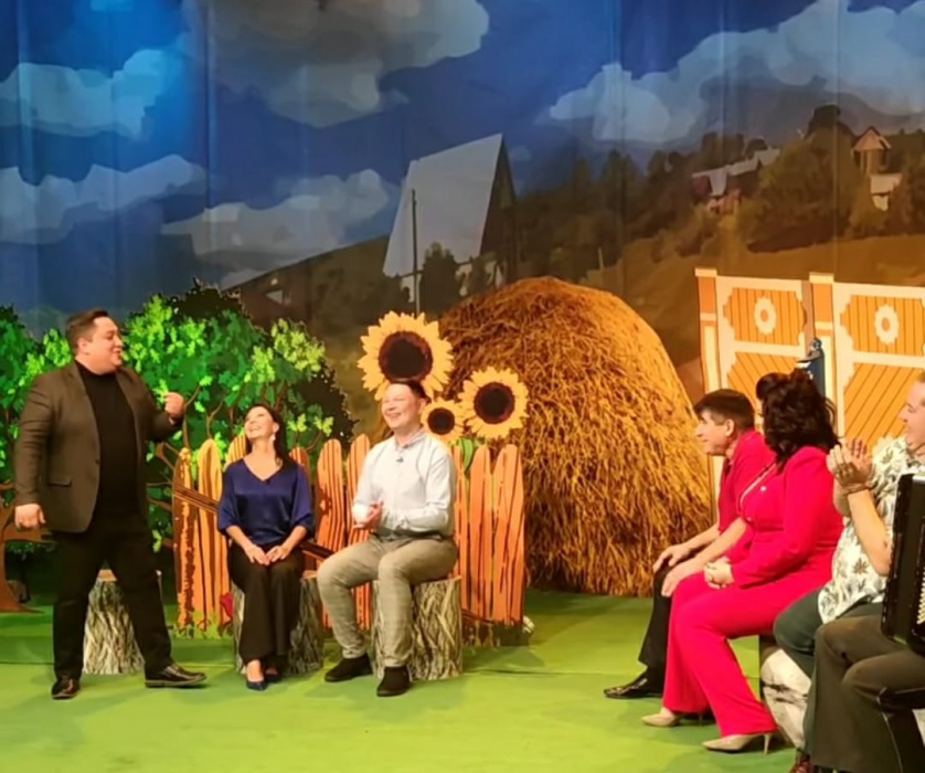 "Милли премия" лауреатлары: моңлы итеп җырлыйлар, шәп итеп шаярталар