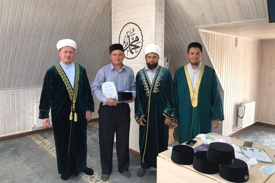 Кукмара имамнары туган телне белү буенча викторинада көч сынашты