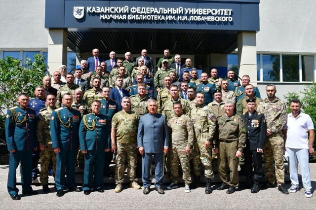 Рустам Минниханов дал старт обучающему модулю программы «Батырлар. Герои Татарстана»