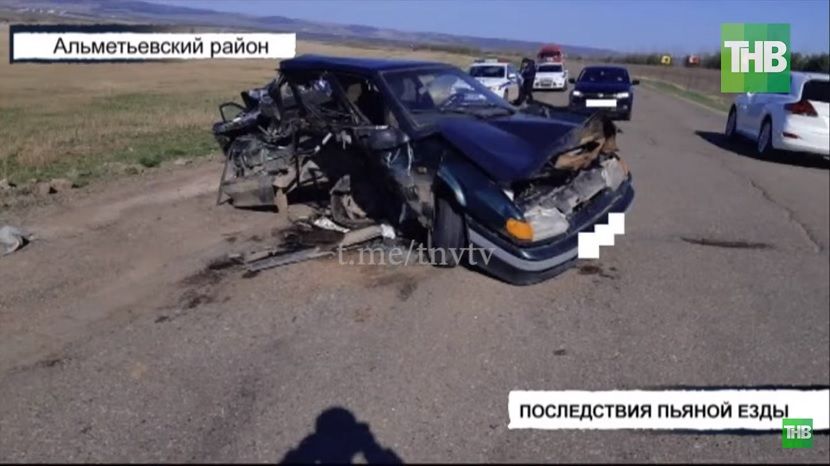 В лобовом столкновении двух авто в Татарстане пострадали 8 человек