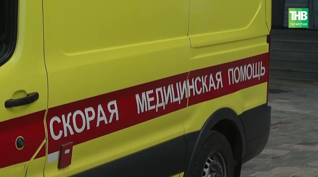 В Татарстане автобус вылетел в кювет, пострадали 10 человек