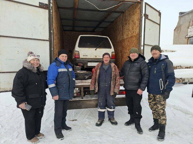 Ветераны пограничных войск Заинска передали бойцам «Оку», лекарства и отопители