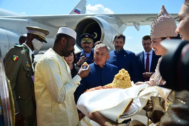 Президент Мали Ассими Гойта прибыл с визитом в Казань