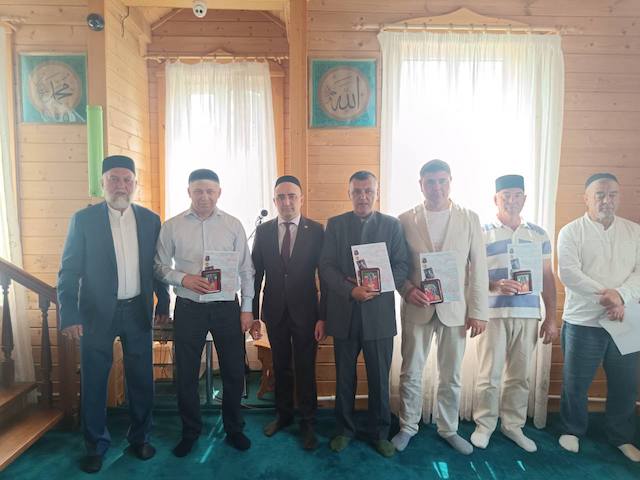 Волонтеры Татарстана удостоены медалей за помощь бойцам СВО