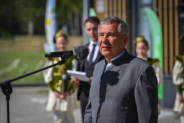 Минниханов открыл в Зеленодольске построенный по нацпроекту центр культурного развития