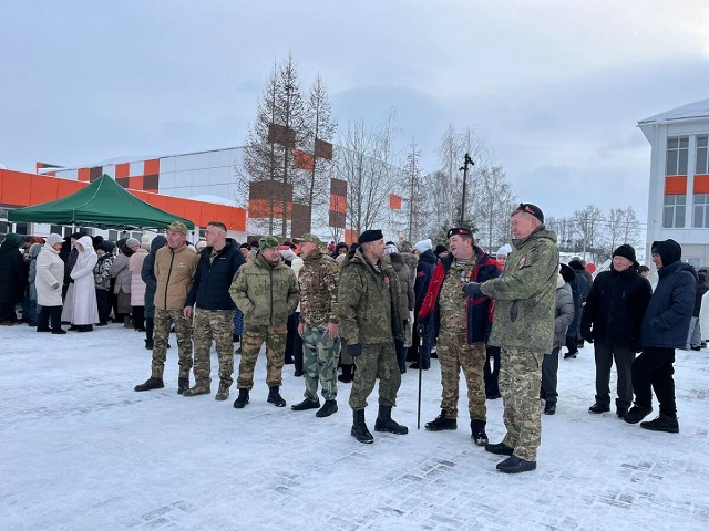 Тукаевский район отправил бойцам СВО автомобили и электростанцию