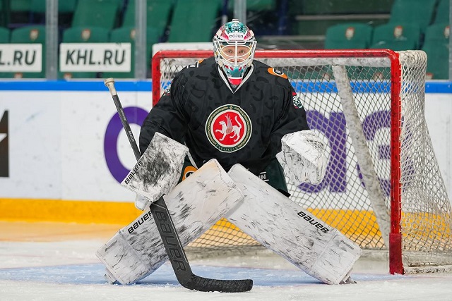 Голкипер Михаил Бердин перешел из «Ак Барса» в «Сибирь»