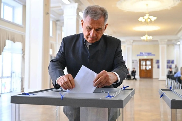 Рустам Минниханов отдал свой голос на выборах в Госдуму